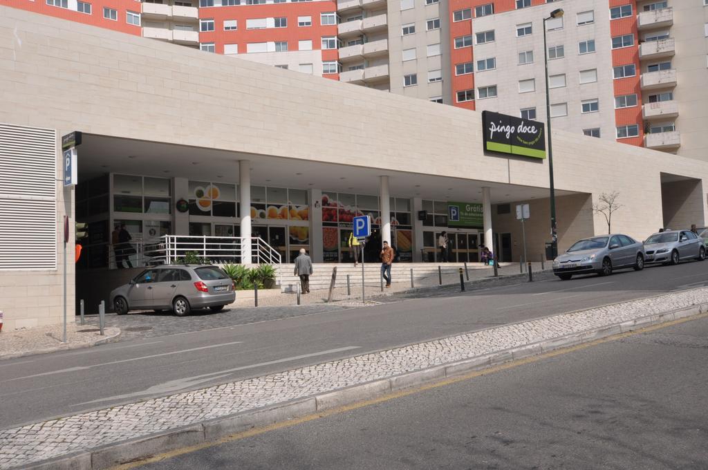 Apart Lisbon Pool Metro Garage Exterior foto